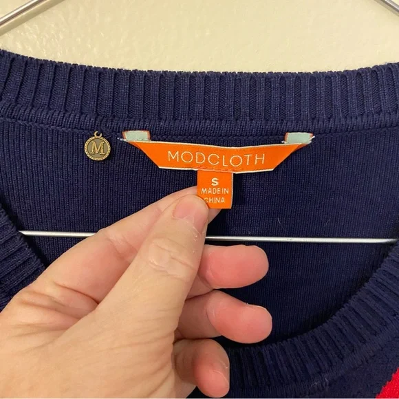 ModCloth Well Prepped Sweater in Navy with Red and White Accents Small - Picture 5 of 8